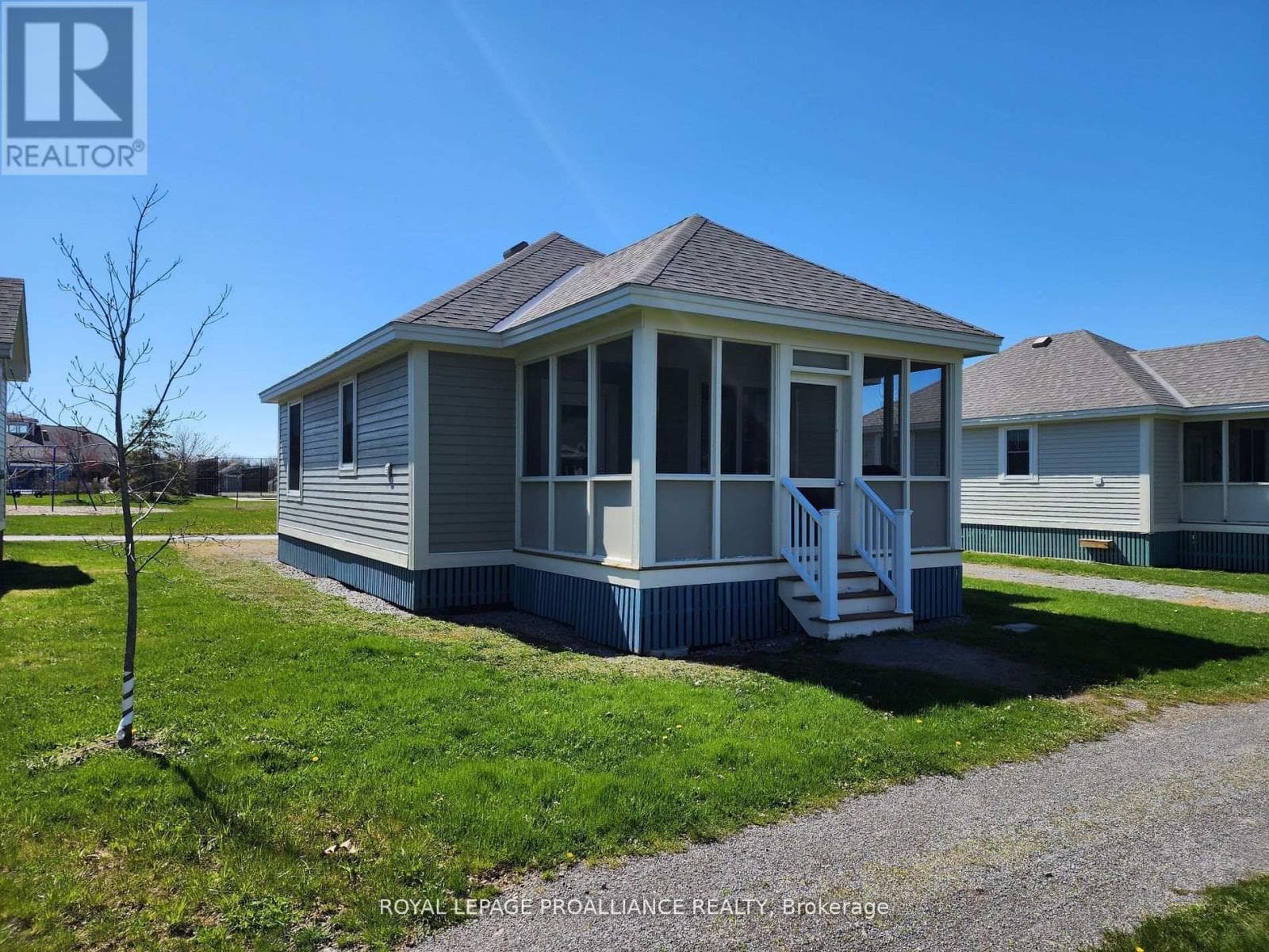 38 MEADOW VIEW LANE in