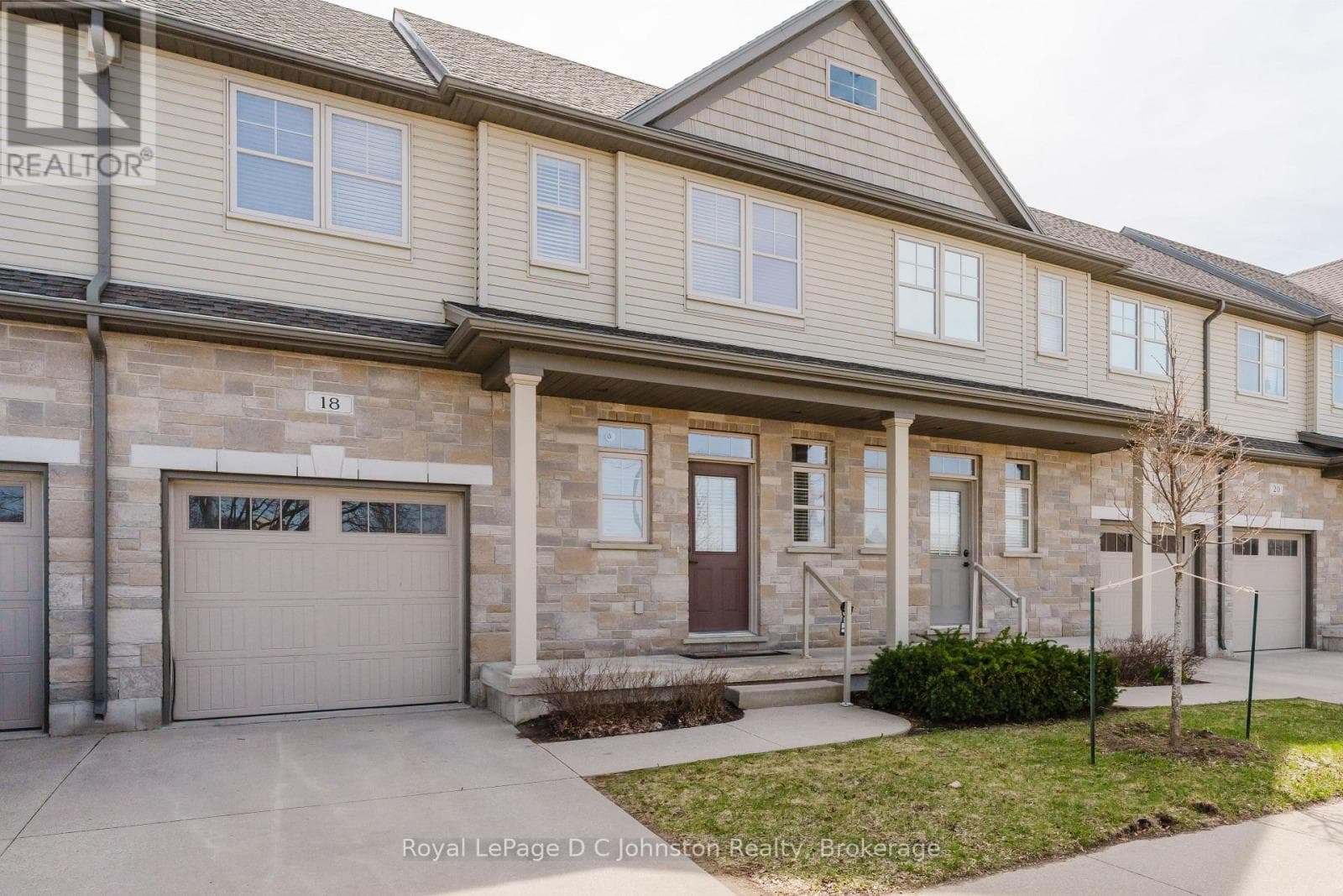 18 - 935 GODERICH STREET N in