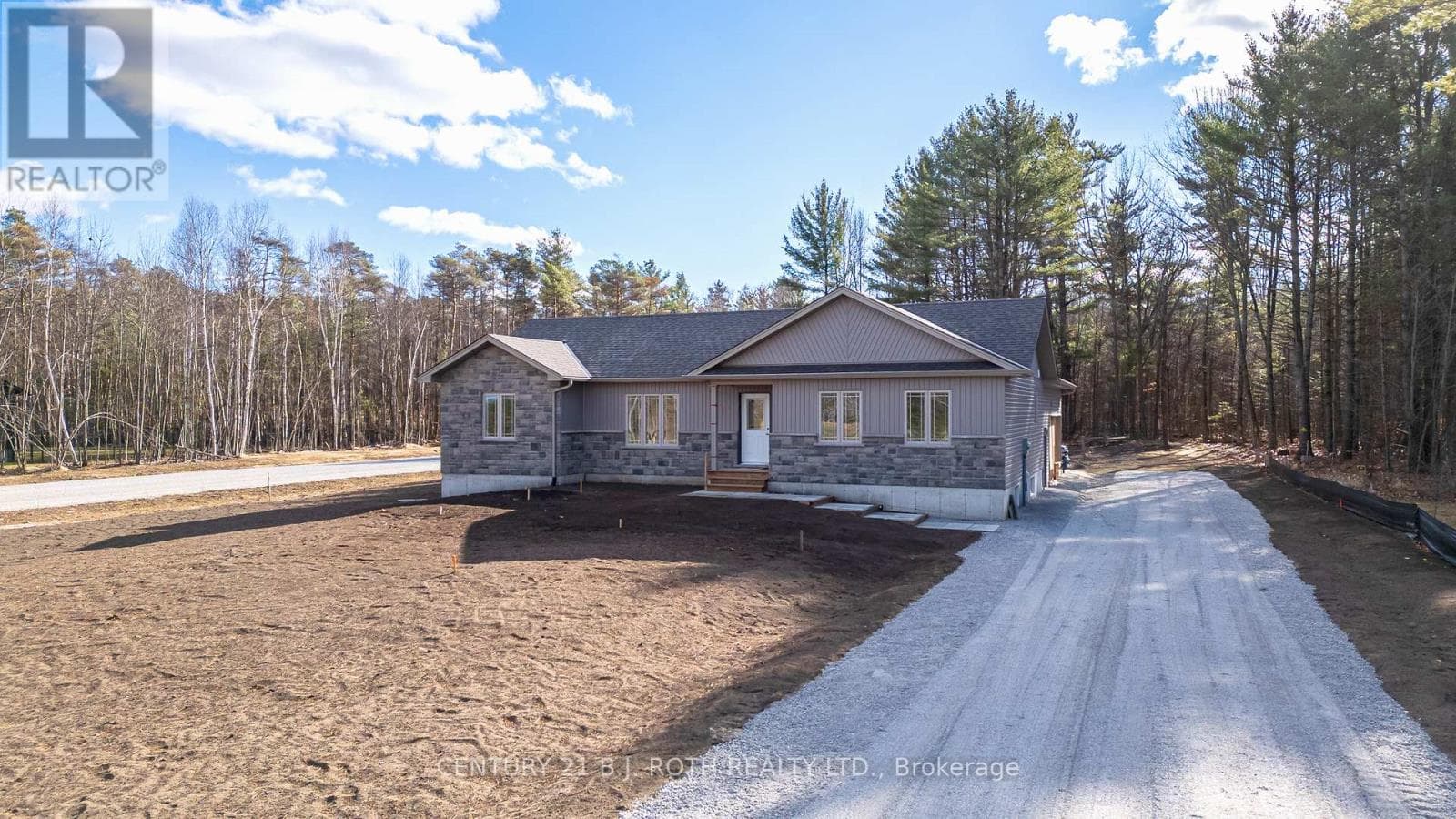 6121 CONCESSION B C ROAD in