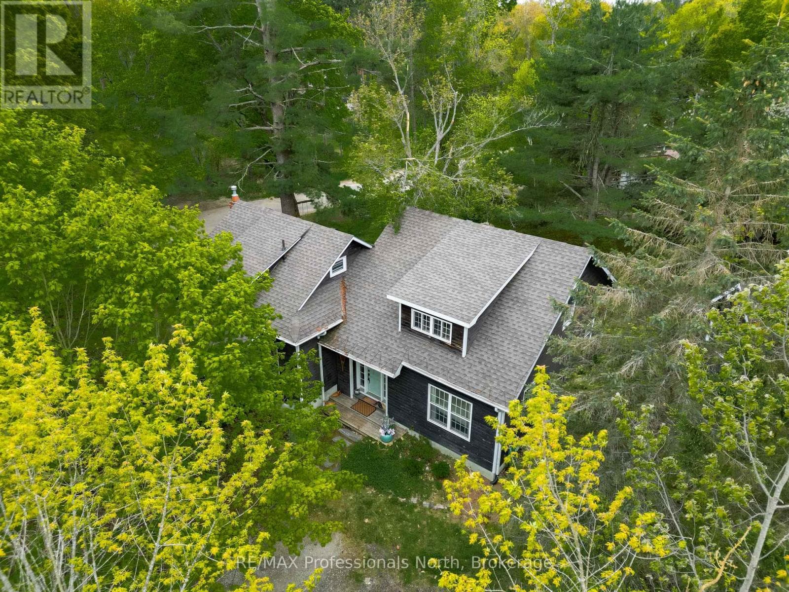 1013 GREY STREET in