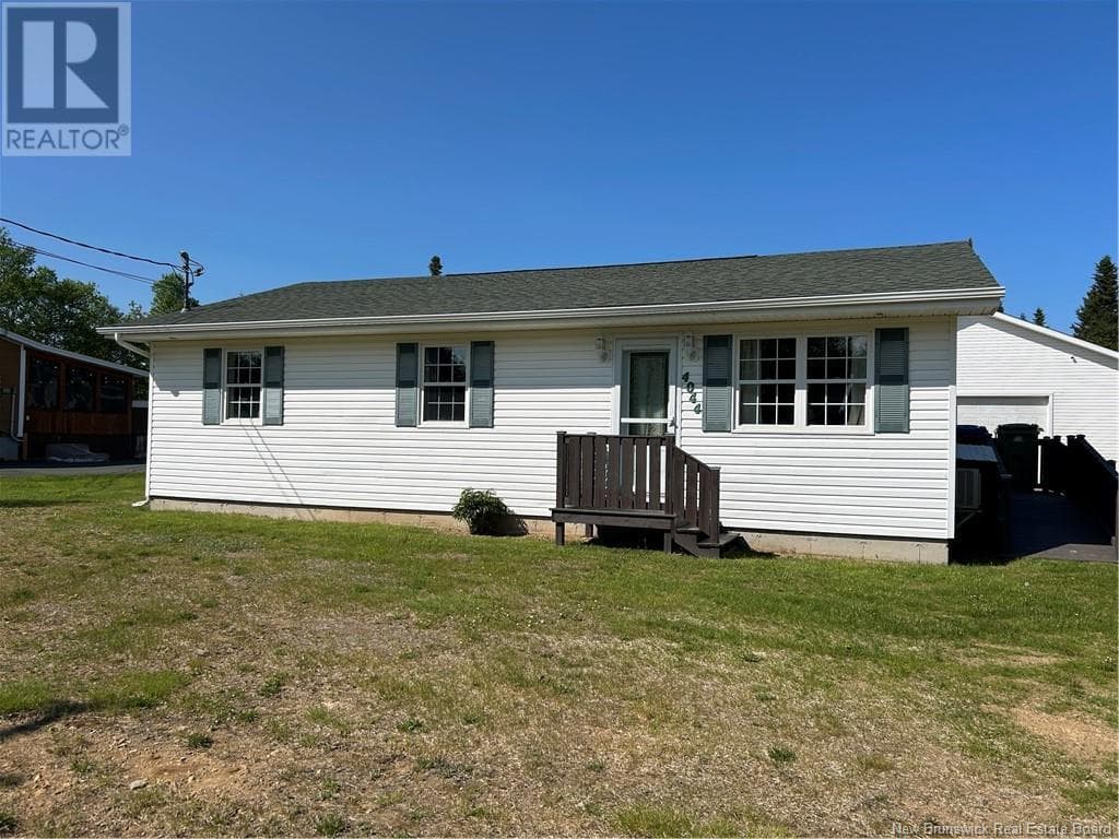 4044 RUE FOSTER in