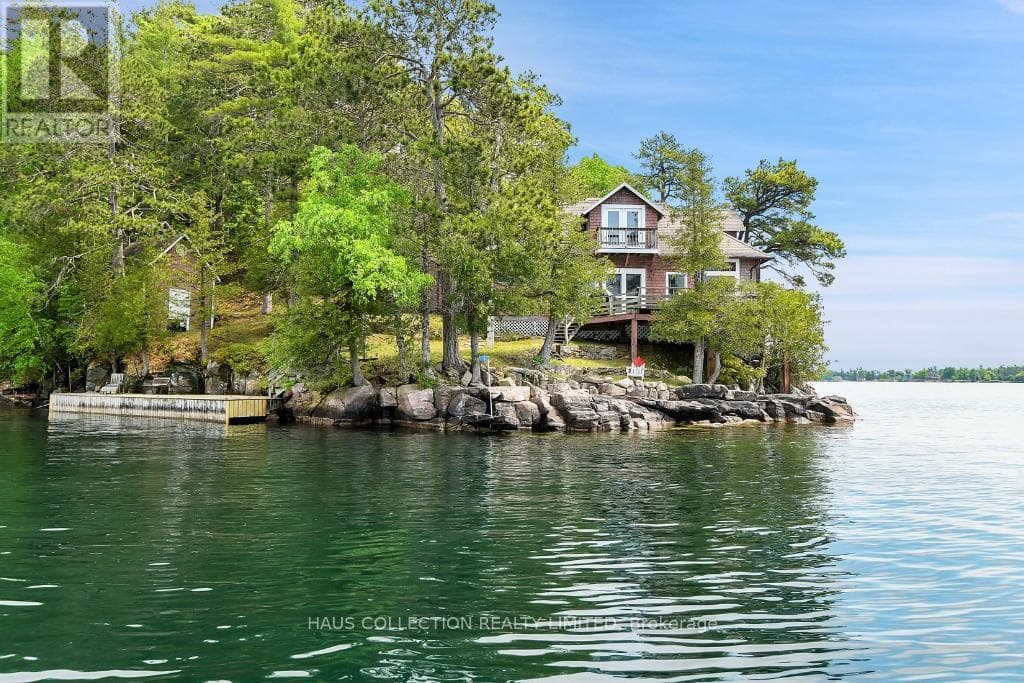 1 LITTLE GRENADIER ISLAND in