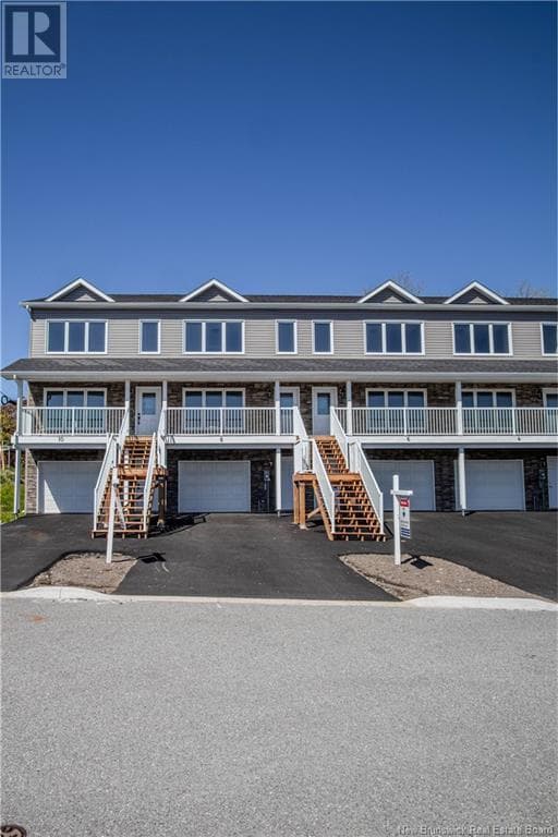 6 ROCKINGSTONE DRIVE in