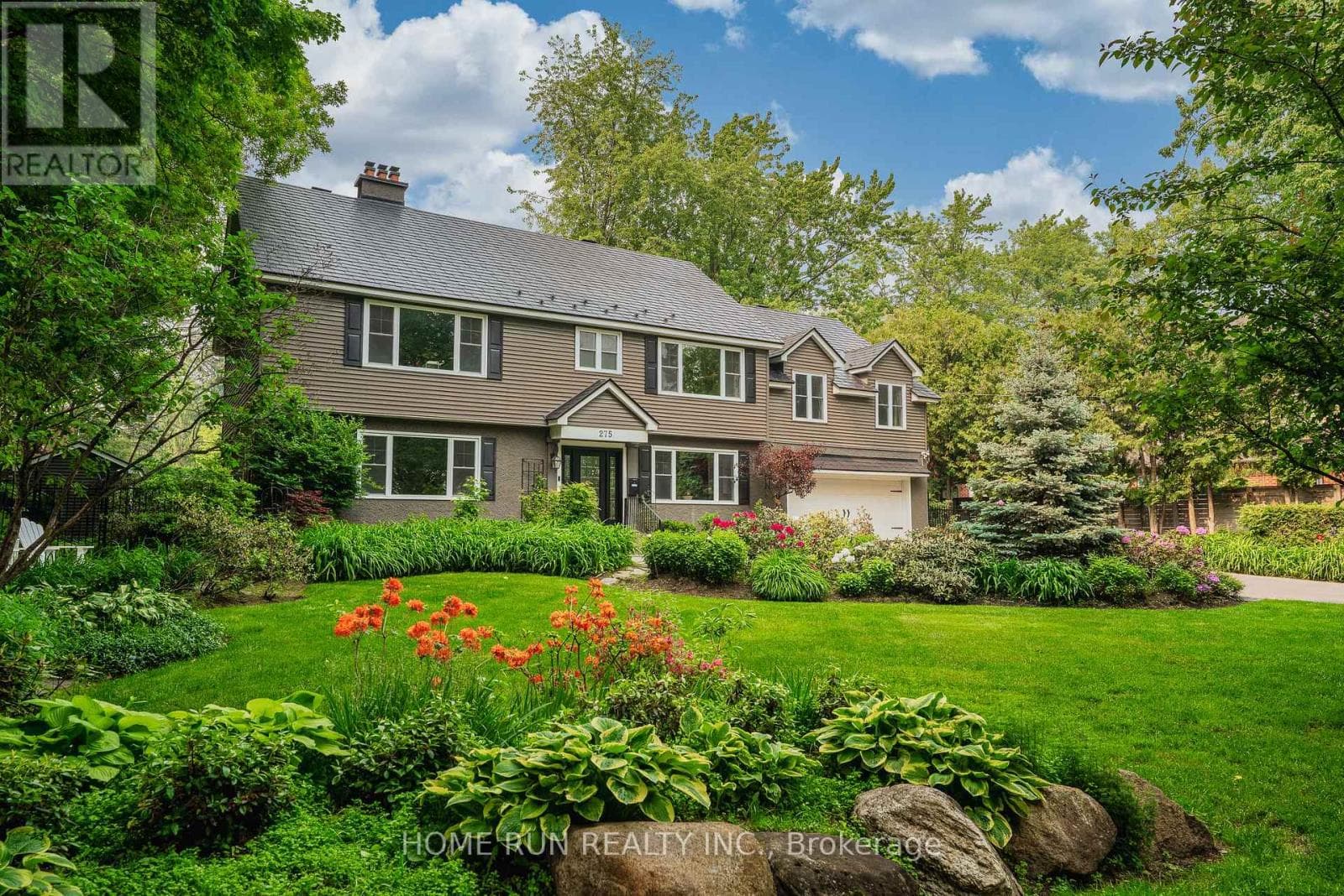 275 BUCHAN ROAD in ROCKCLIFFE PARK