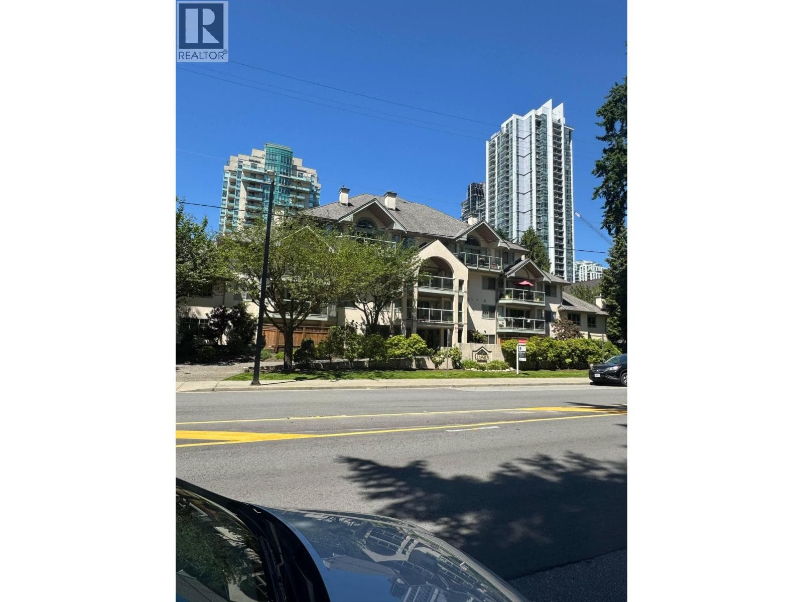 215 1148 WESTWOOD STREET in Town Centre