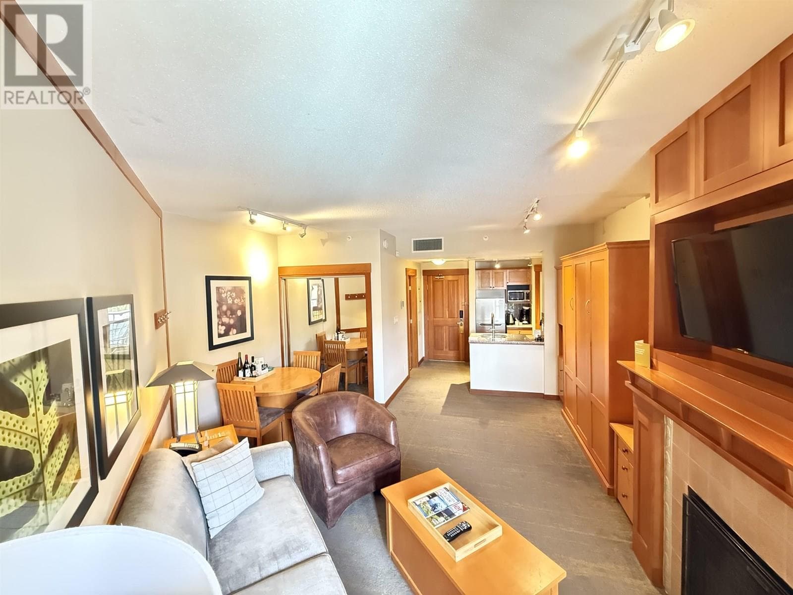 620 4320 SUNDIAL CRESCENT in