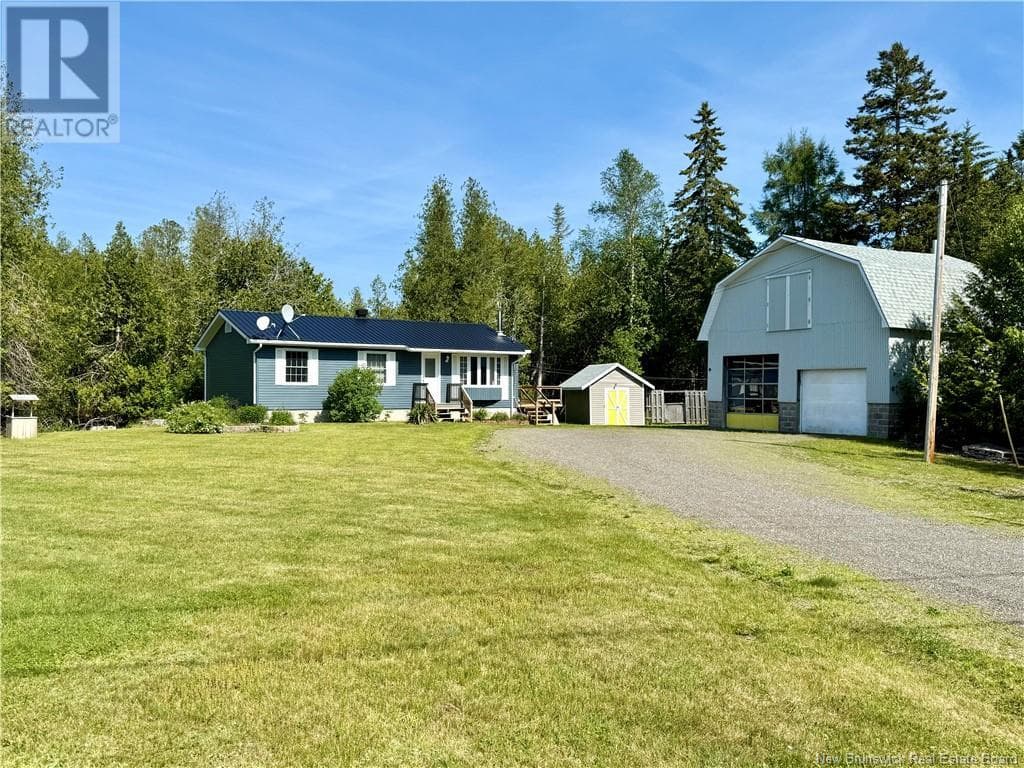 402 MASCARENE ROAD in