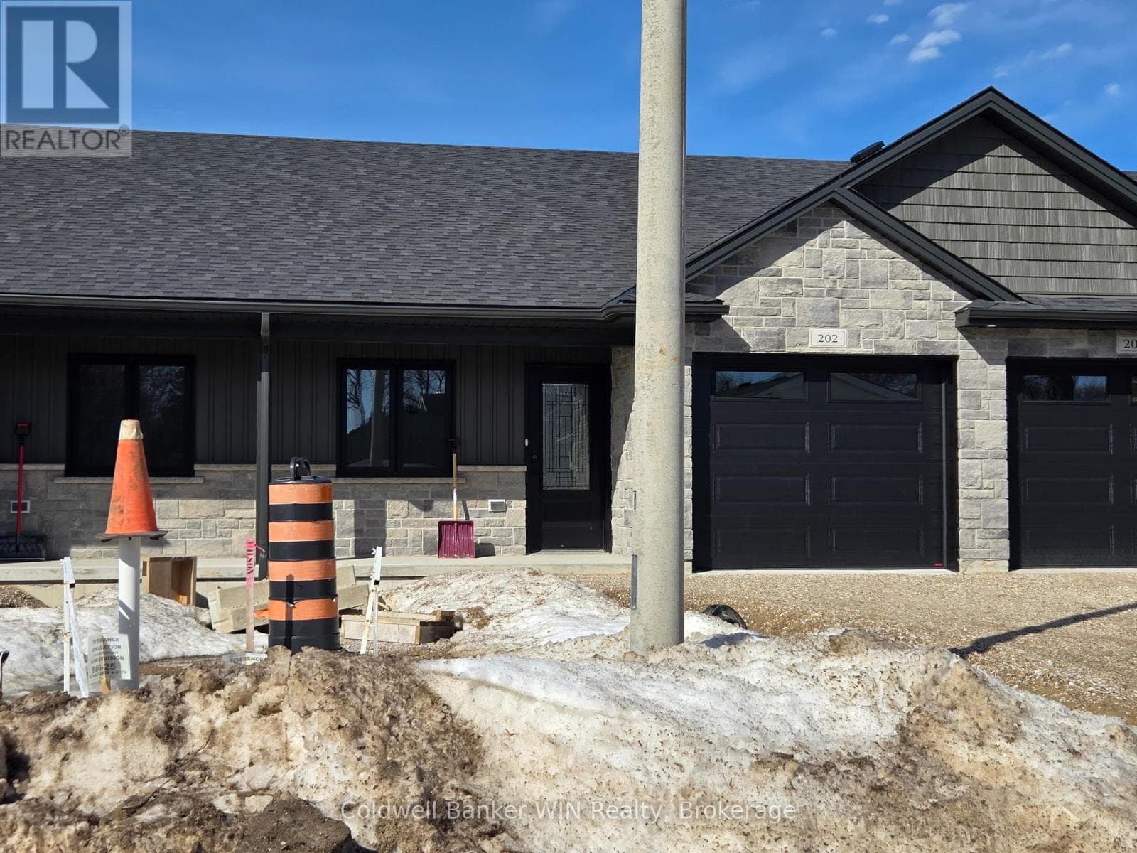 202 ELGIN STREET in