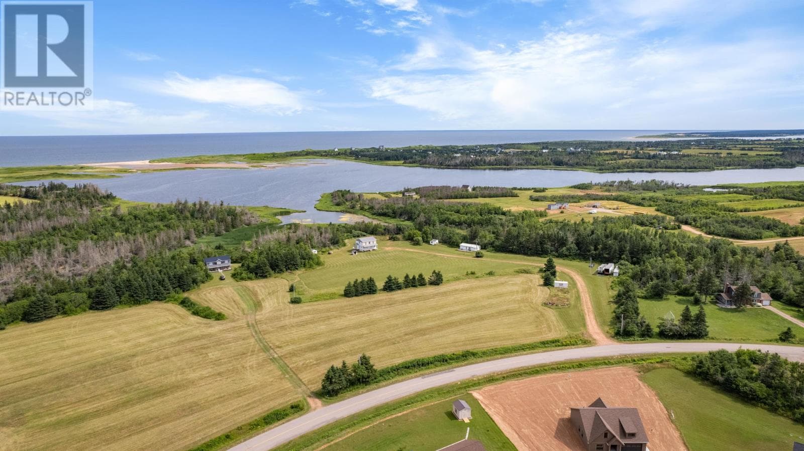 424 LAKESIDE ROAD in