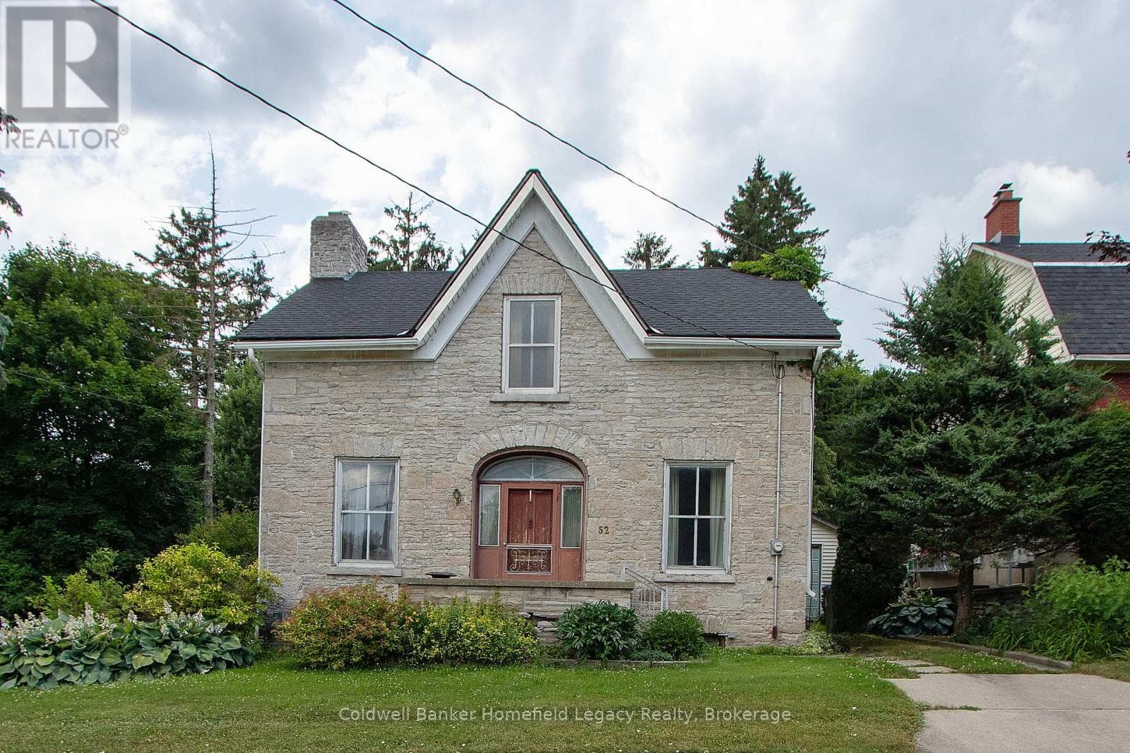 52 ONTARIO STREET SOUTH in