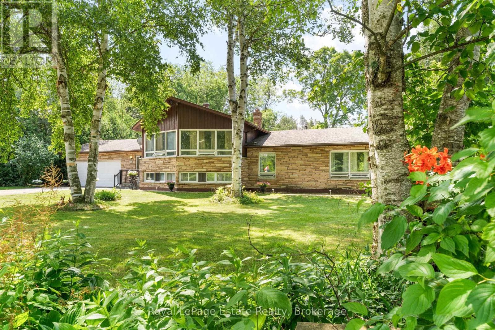 97 DORENA CRESCENT in