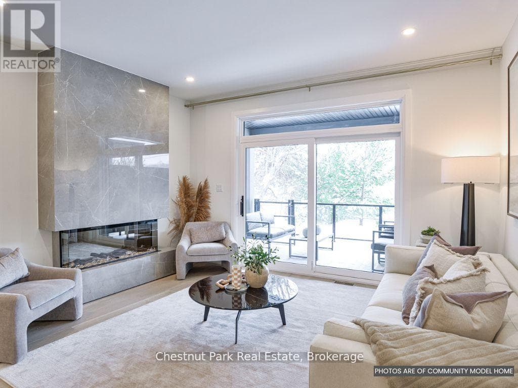 18 PINE NEEDLE WAY in