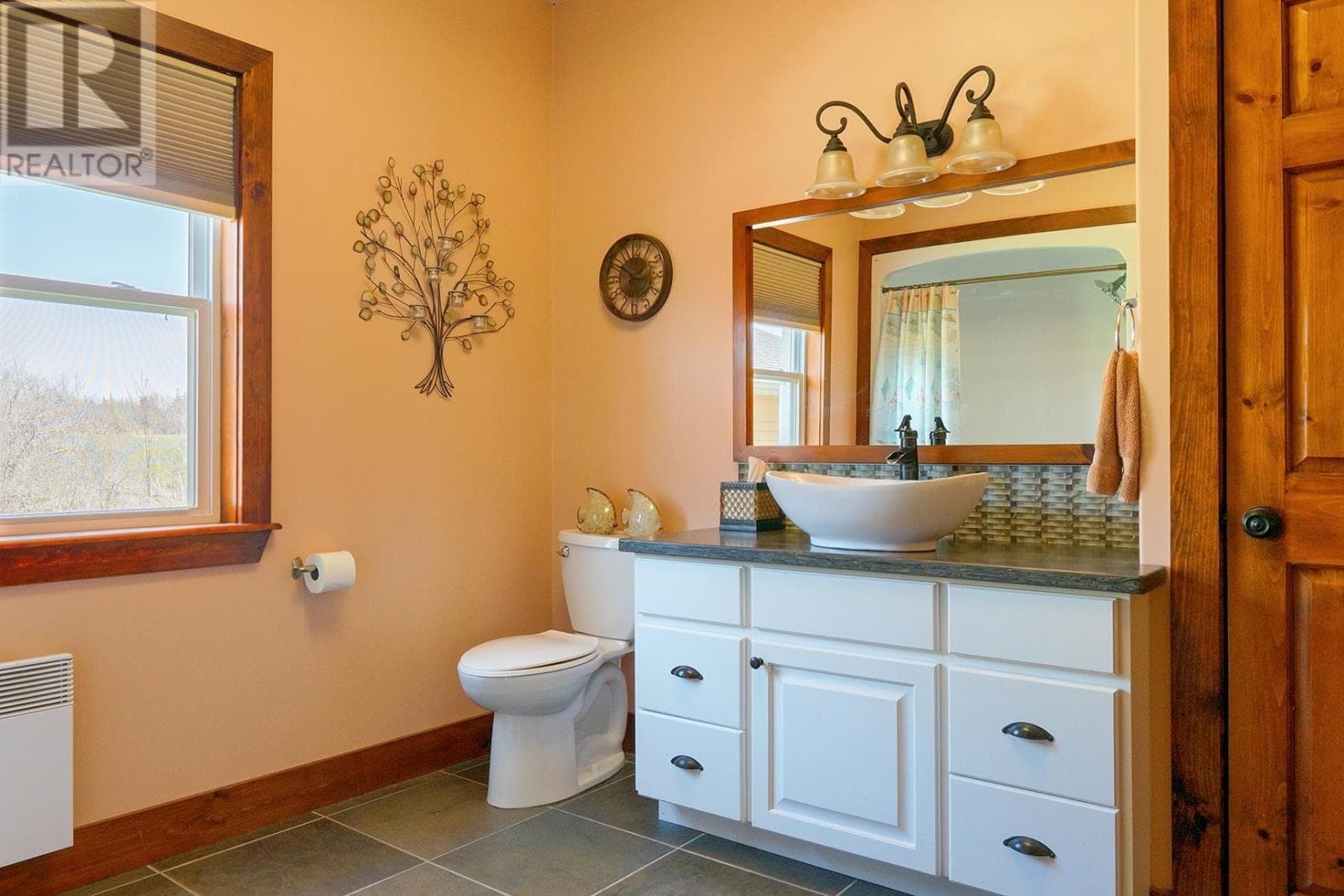 10 BUMBLE BEE ROAD in