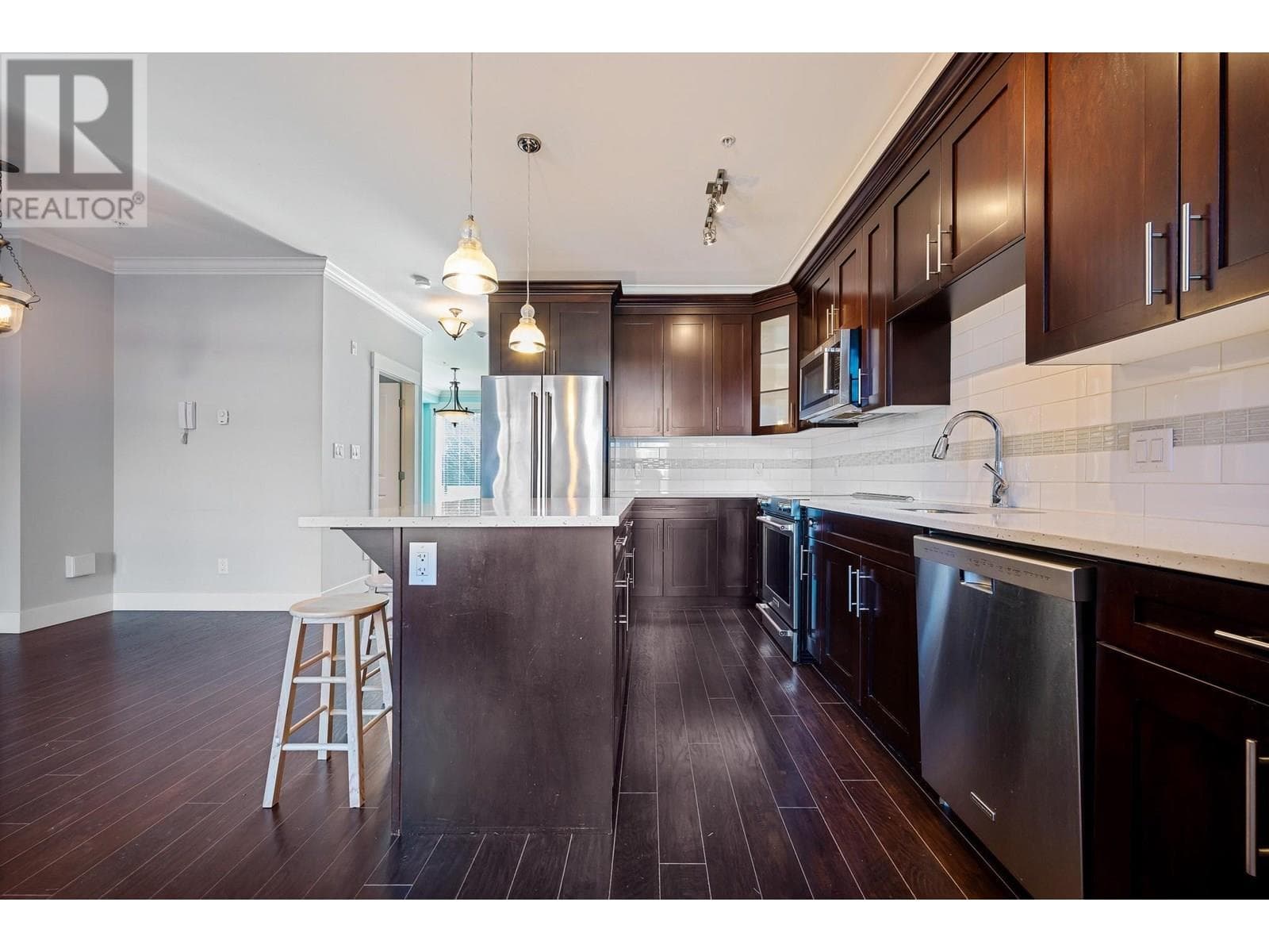 10 1731 PRAIRIE AVENUE in Oxford Heights