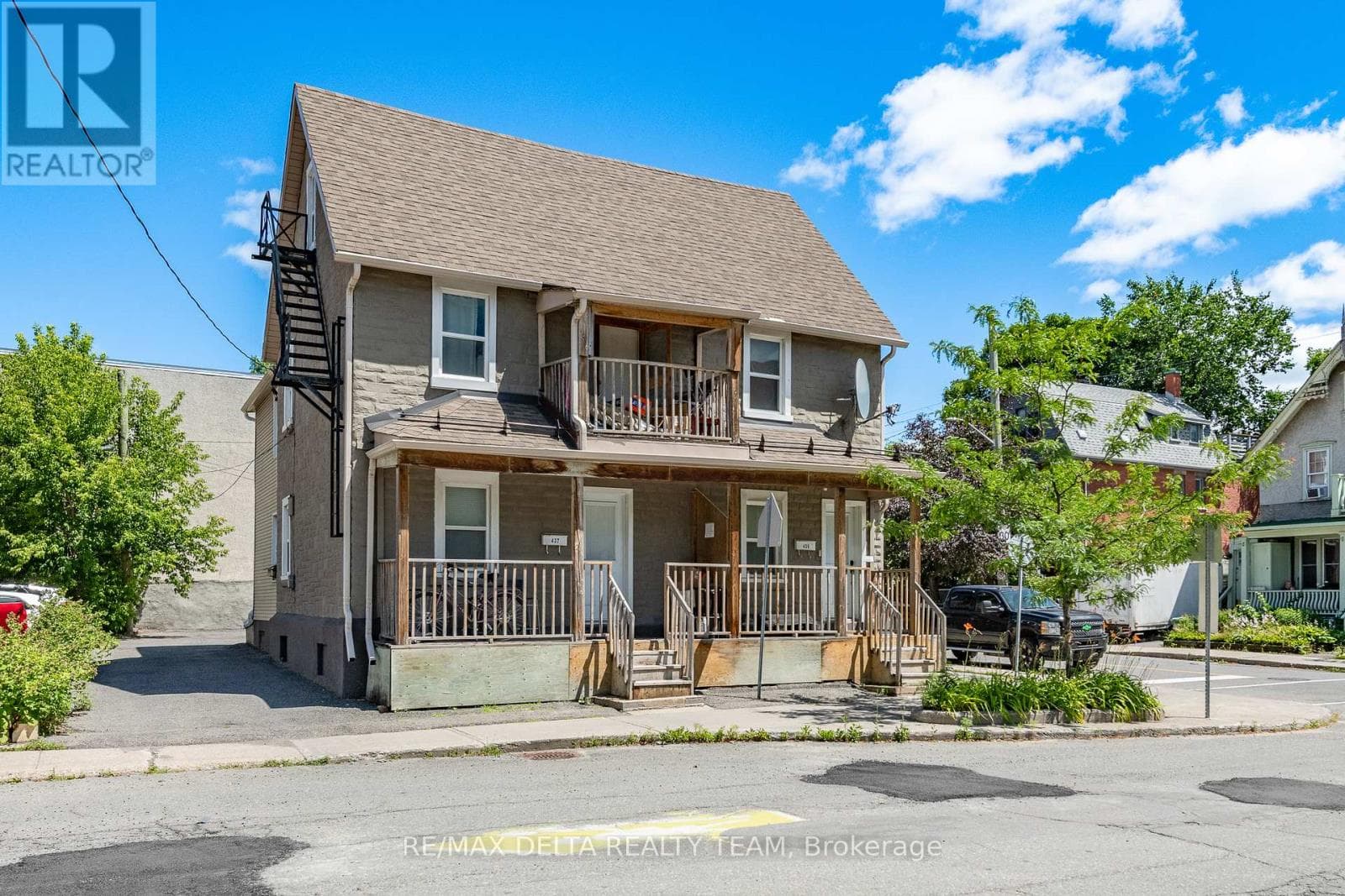437-439 BOOTH STREET in WEST CENTRETOWN