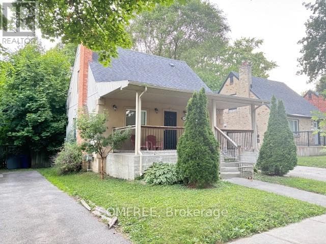 190 RATHOWEN STREET in