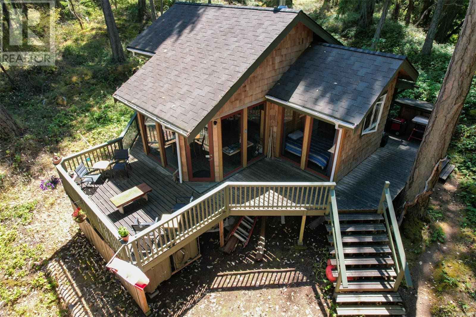 Lt 1 NE Ruxton Island in