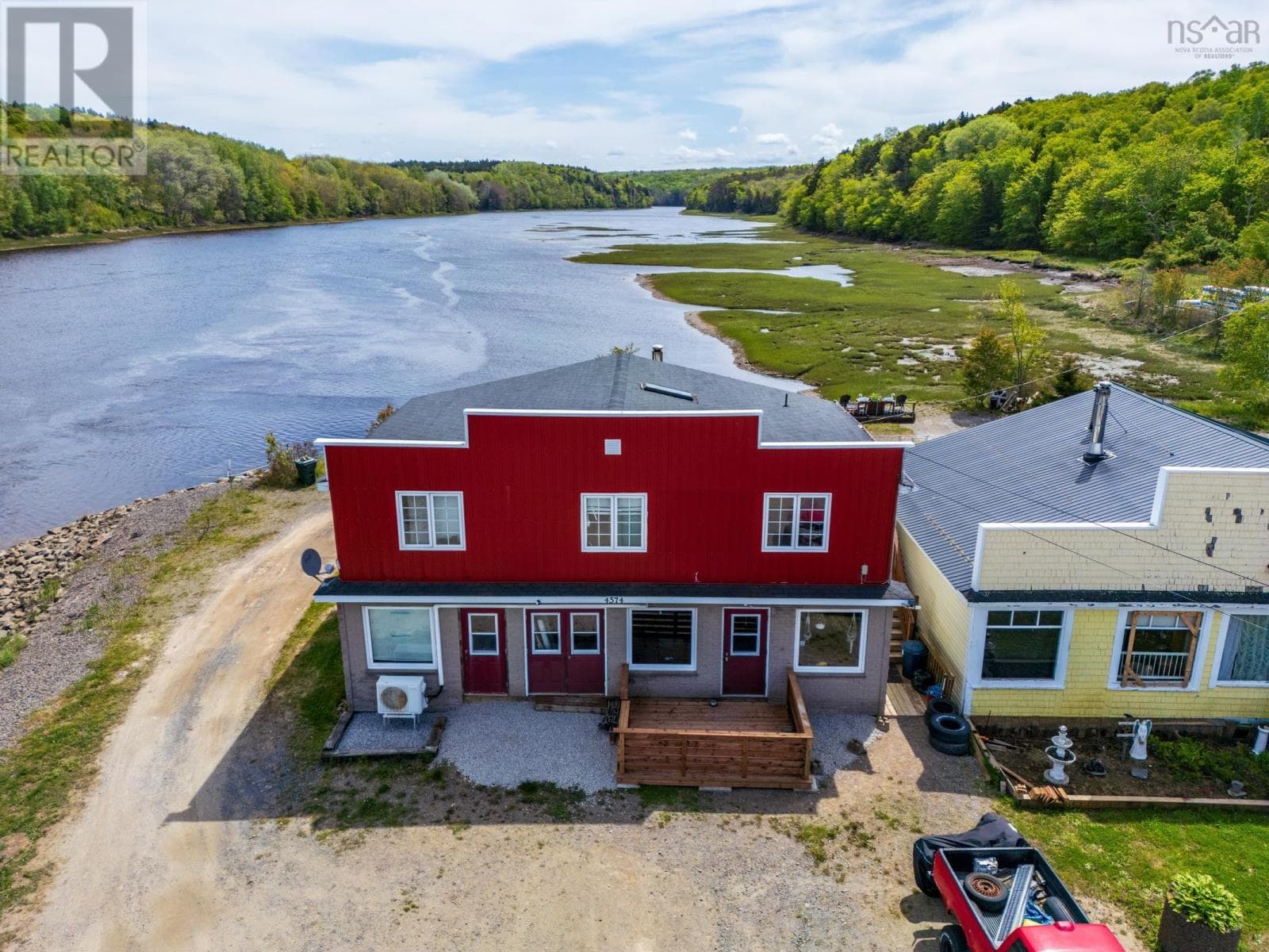 4574 HIGHWAY 1 in