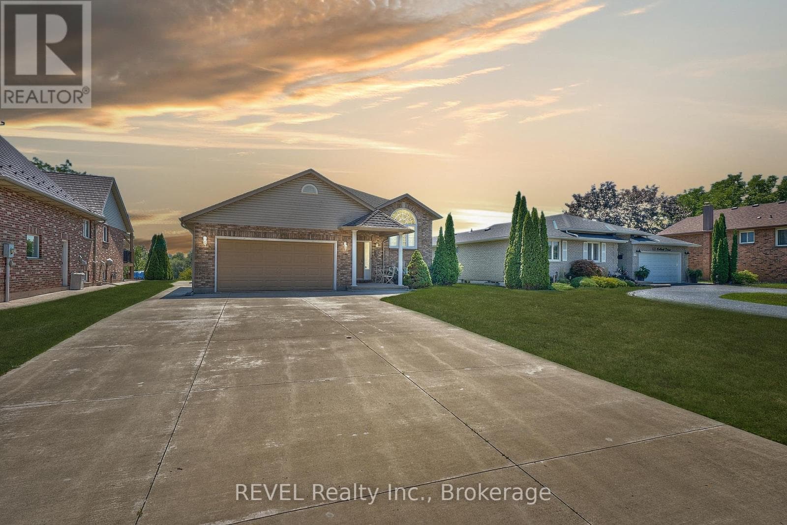 118 COLBECK DRIVE in