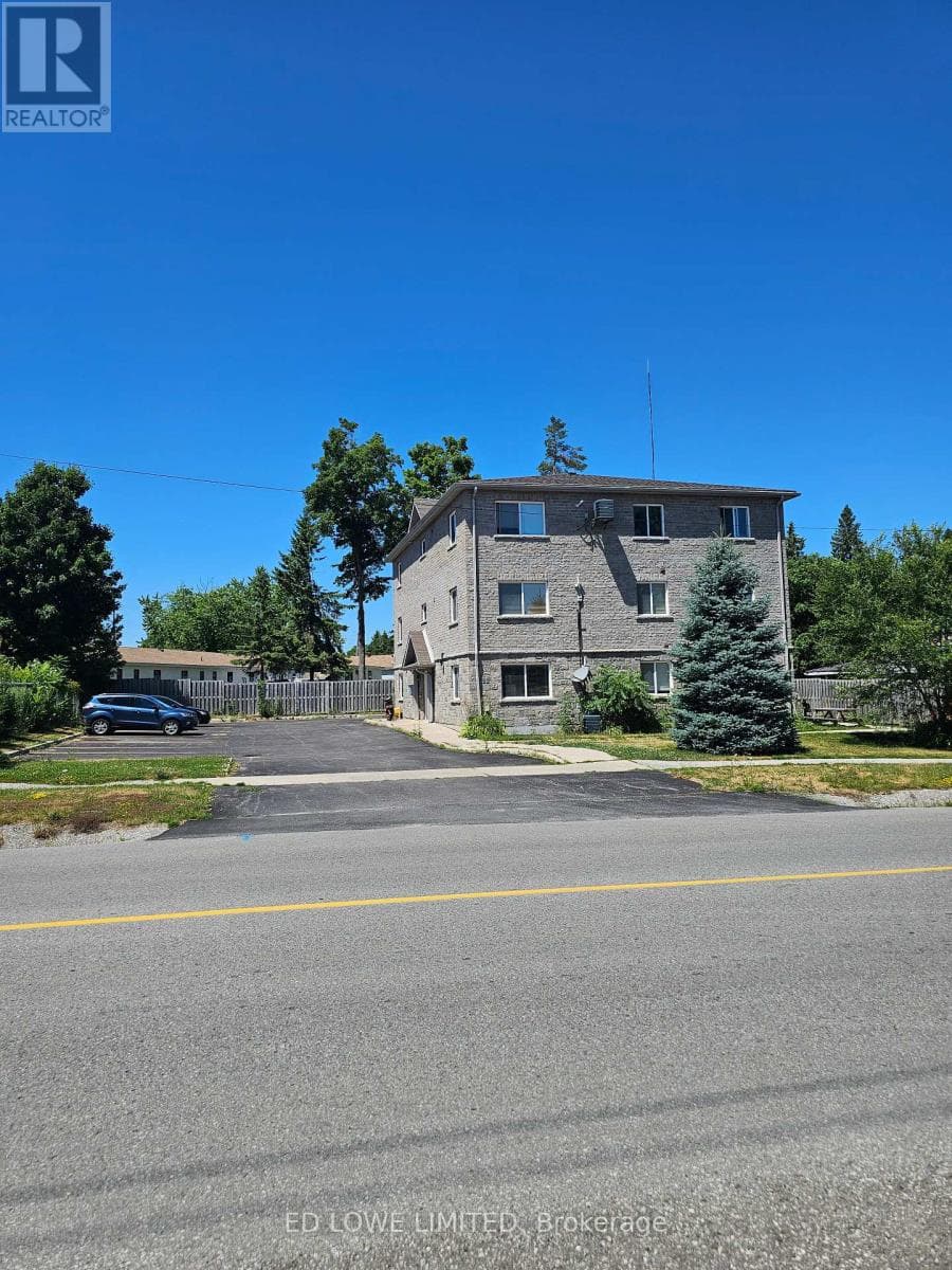 82 FITTONS ROAD E in