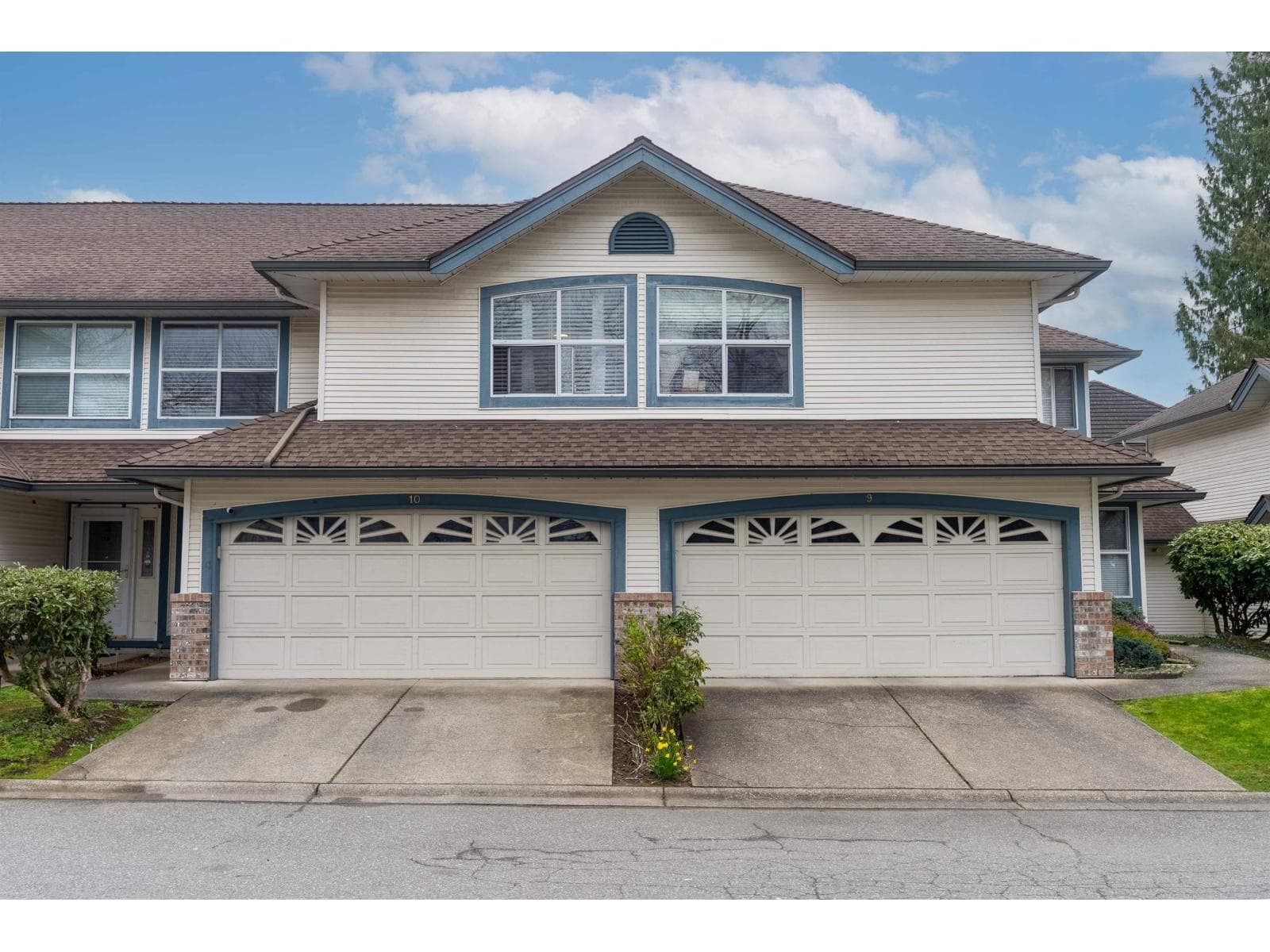 10 7250 122 STREET in Strawberry Hill