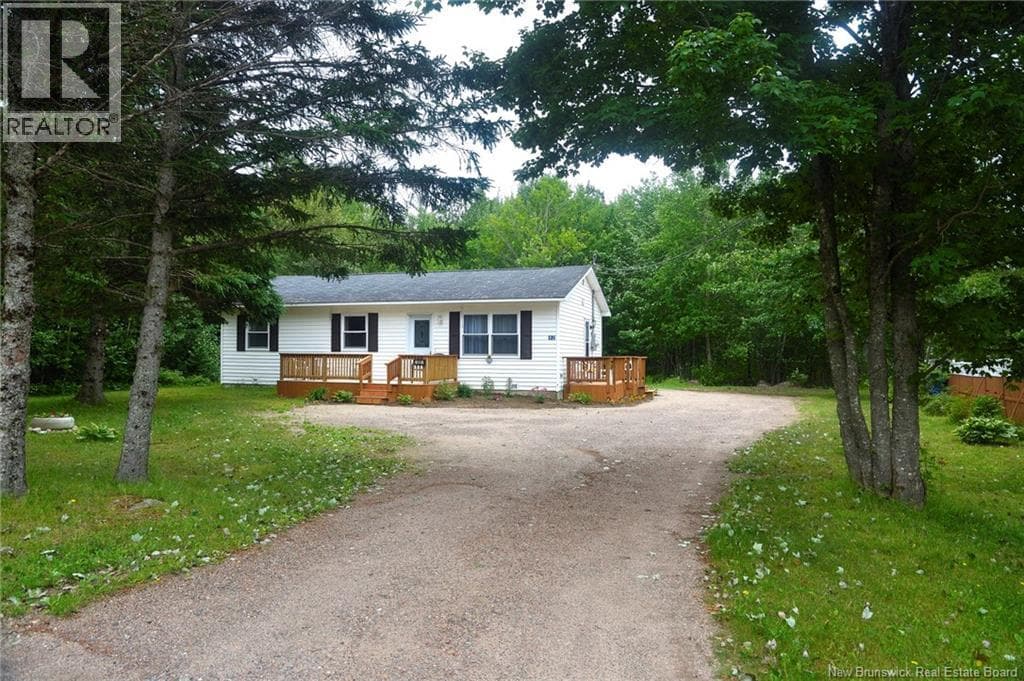 82 OLD HARVEY ROAD in