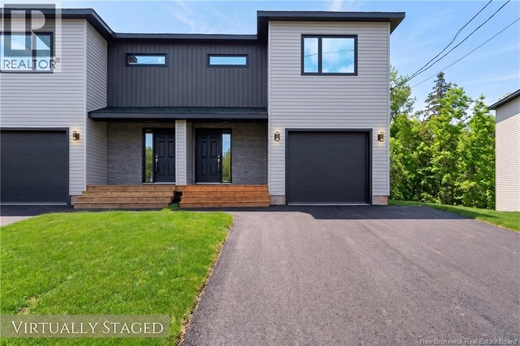 102 FRANCFORT CRESCENT in