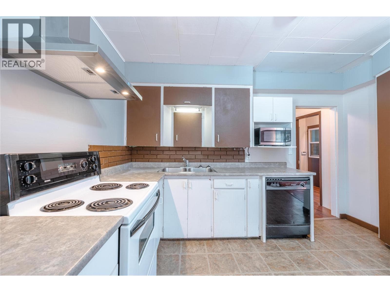 503 THIRD STREET EAST in