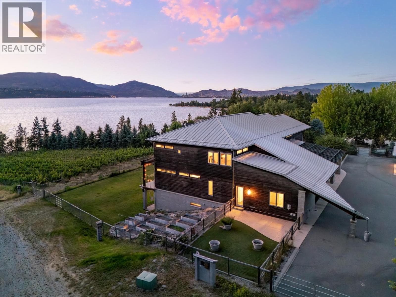 4840 LAKESHORE ROAD in Southwest Mission