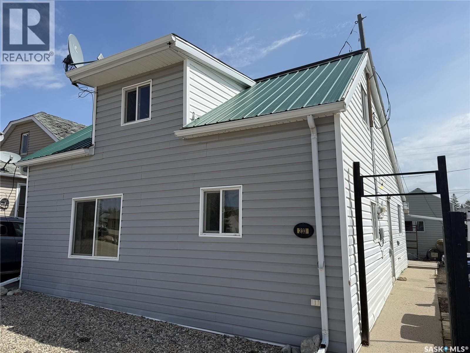 233 CENTRAL AVENUE in