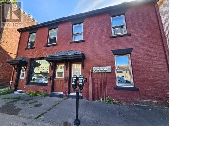 247,249,251 Queen Street in