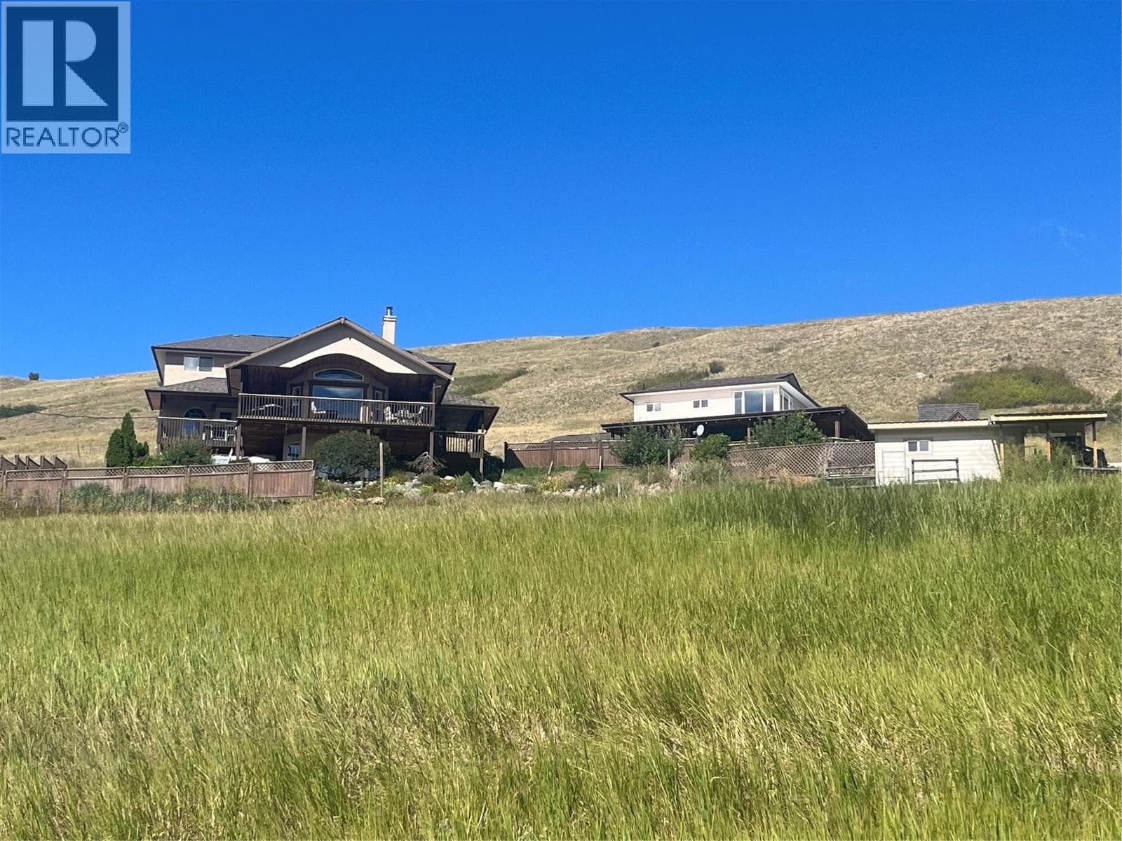4425 STRAWBERRY HEIGHTS ROAD in