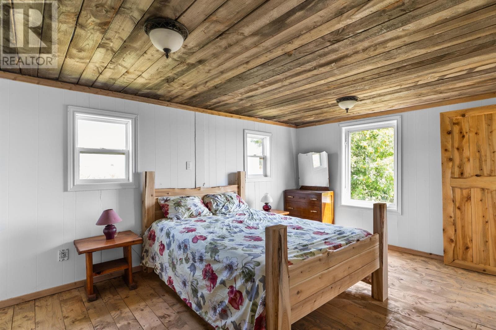 39015 WESTERN Road in