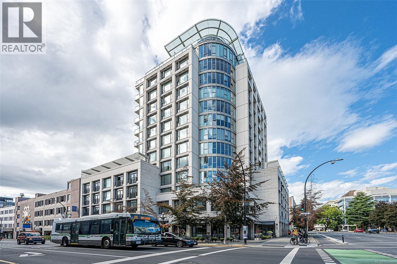311 760 Johnson St in Downtown