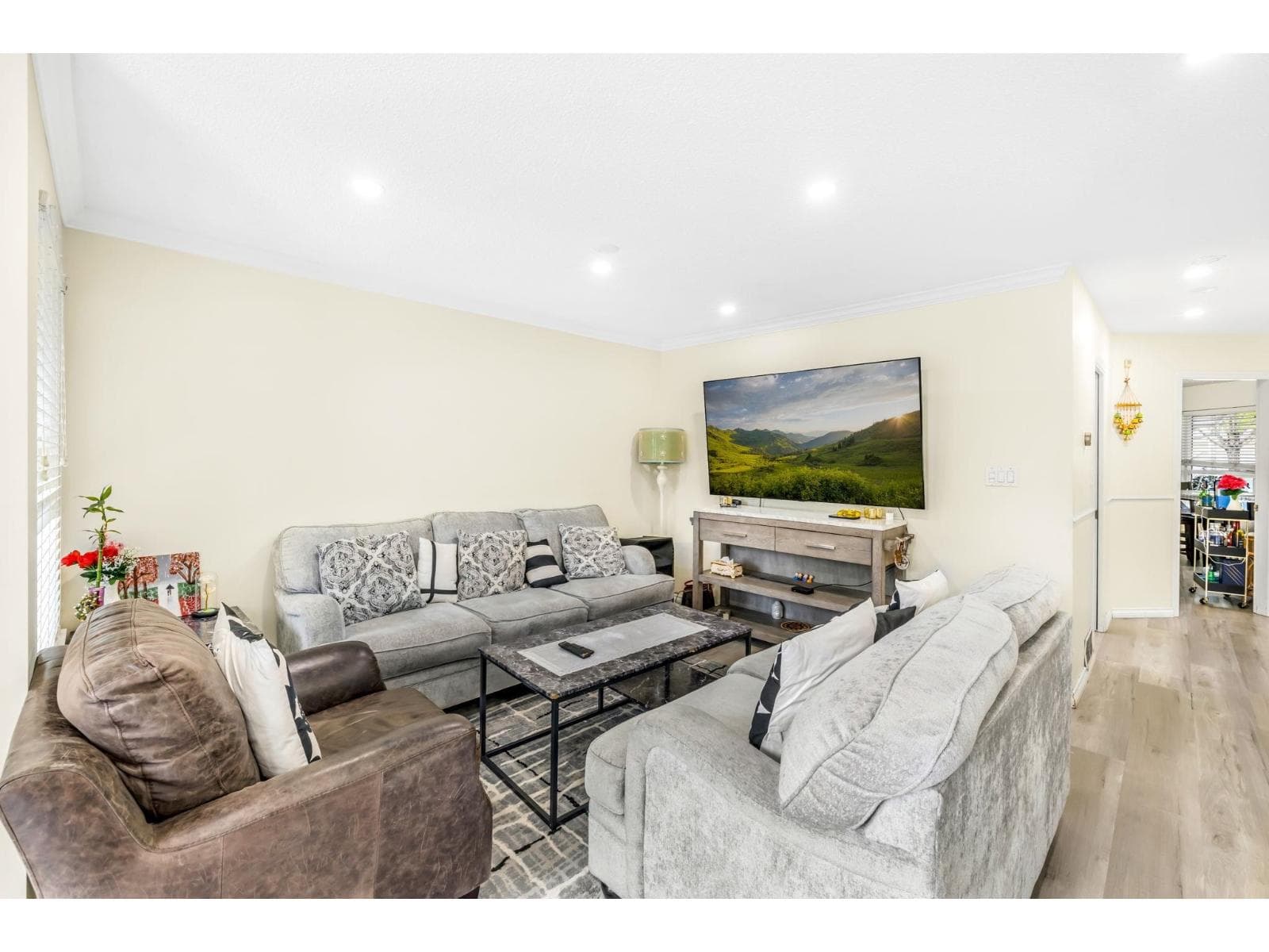 17 6478 121 STREET in West Newton South