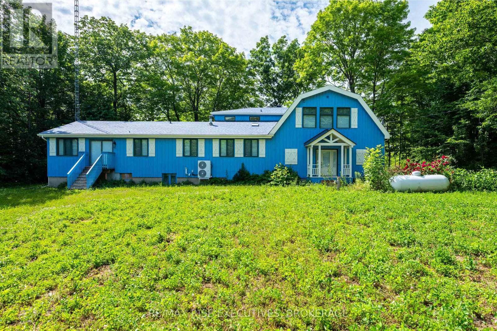 2300 COUNTY ROAD 32 in