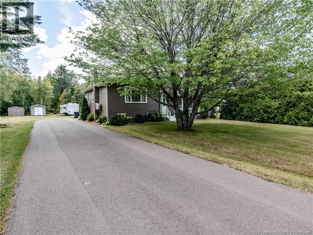 938 ROAD DE LA PETITE RIVER in
