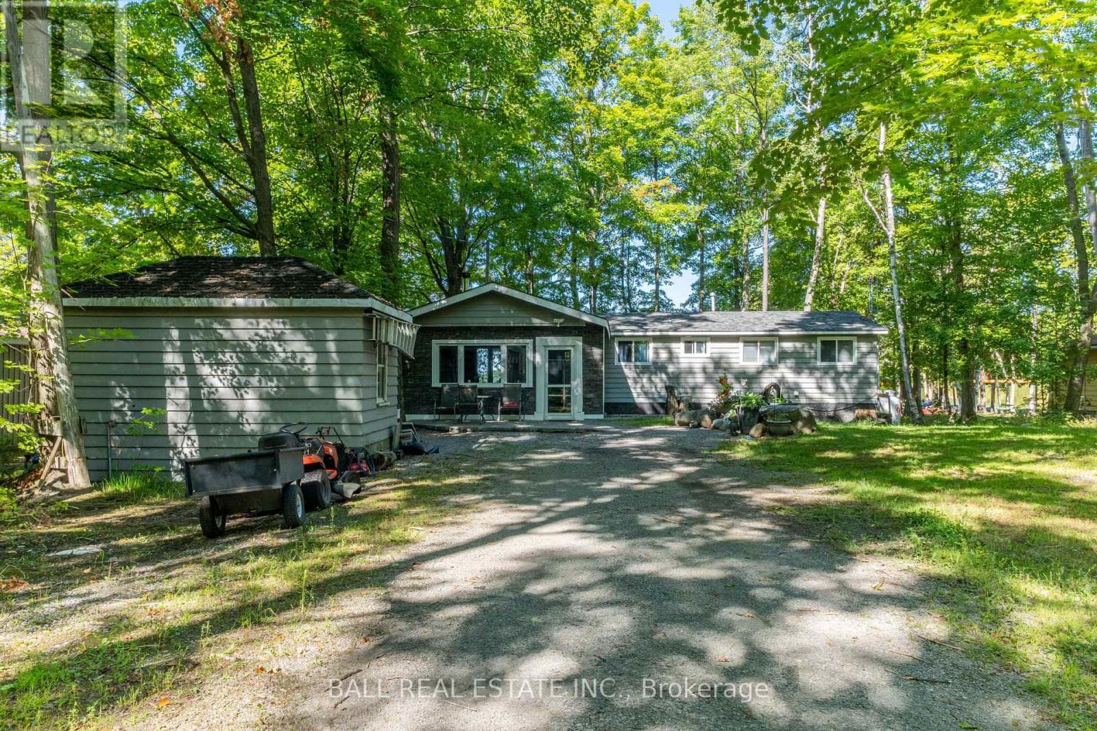 21 CEDAR BAY ROAD N in