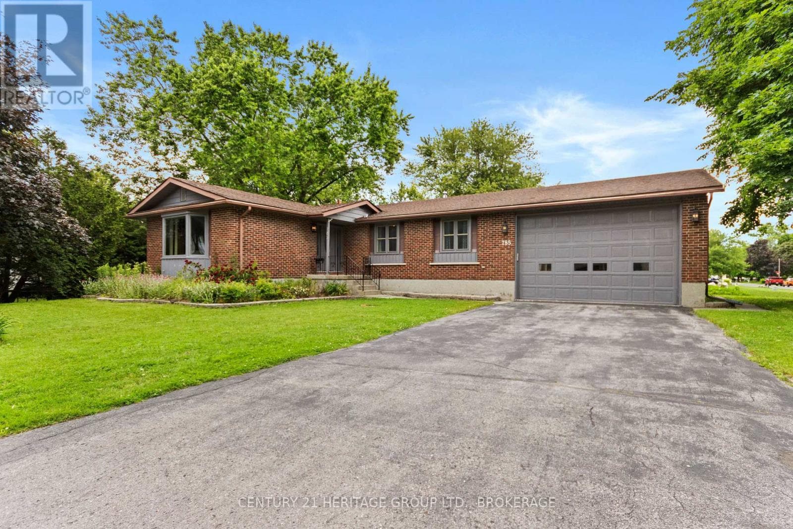 785 ALLUM AVENUE in Bayridge West