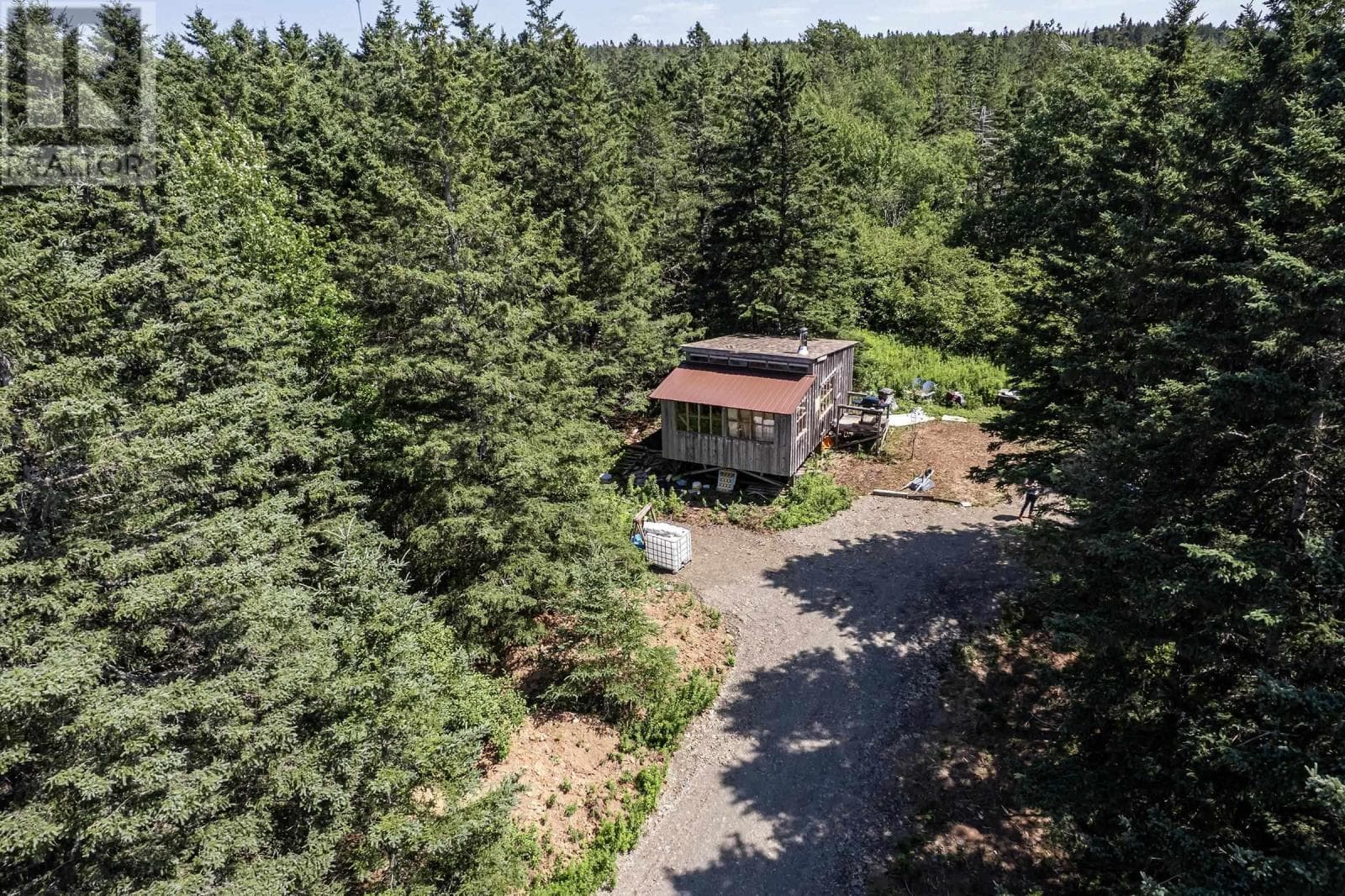 2784 ARLINGTON ROAD in