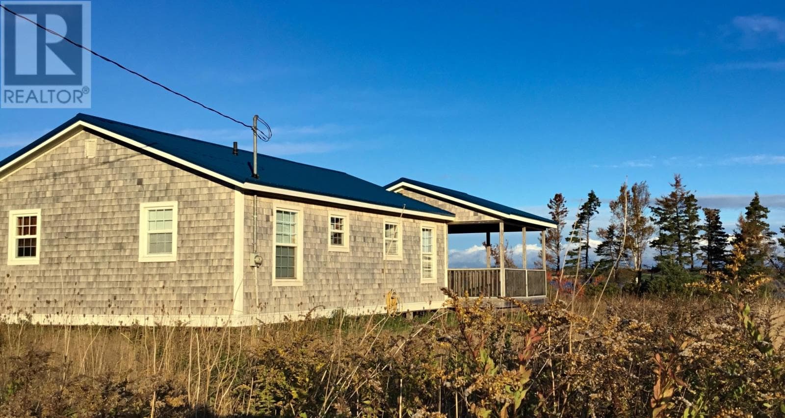 180 JULIAS ROAD in