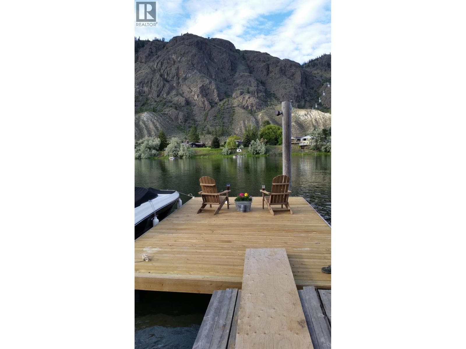 1747 OLD FERRY Road in