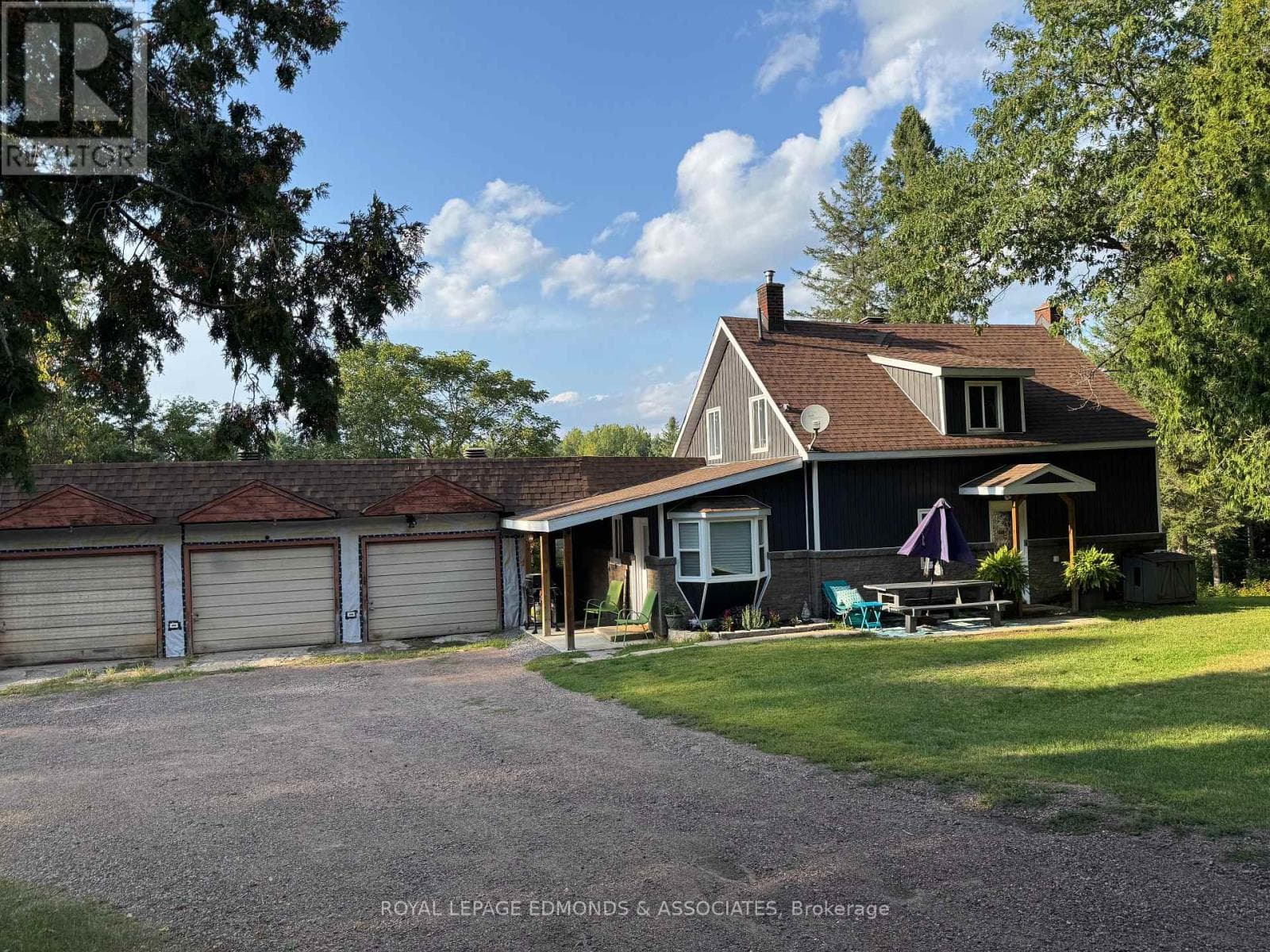 27 STENCELLS ROAD in