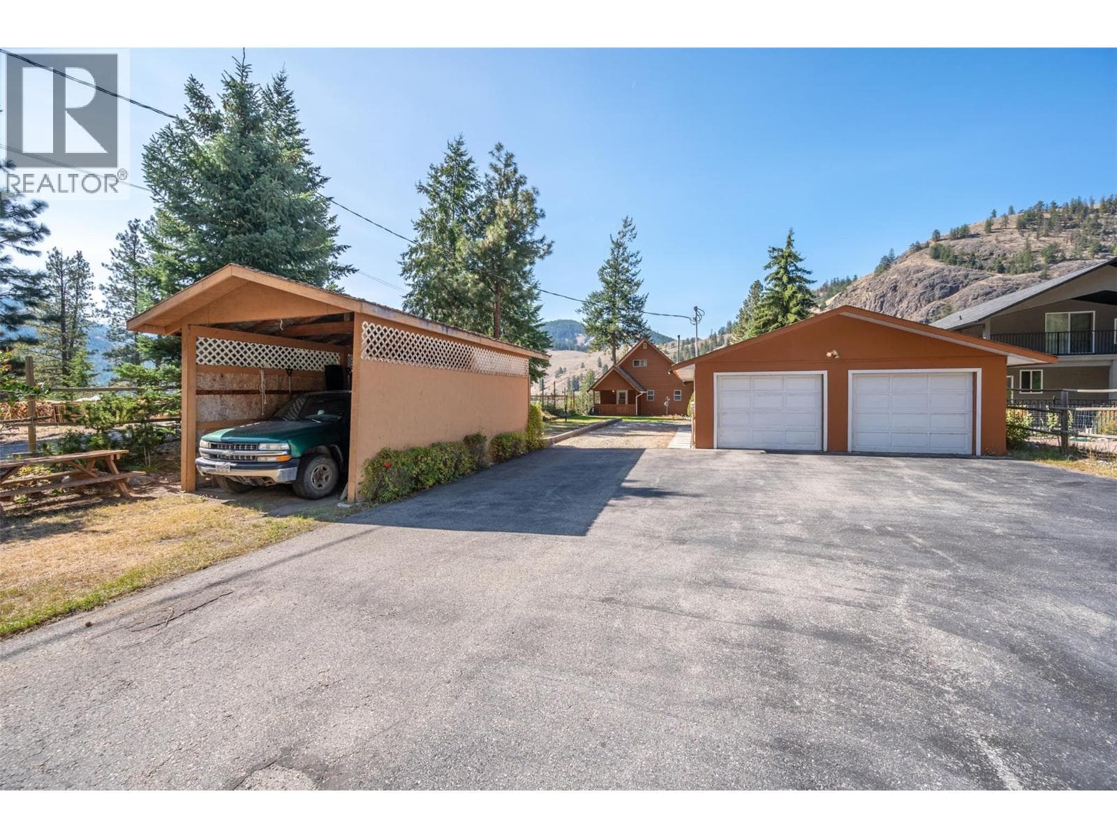 234 TWIN LAKES ROAD in
