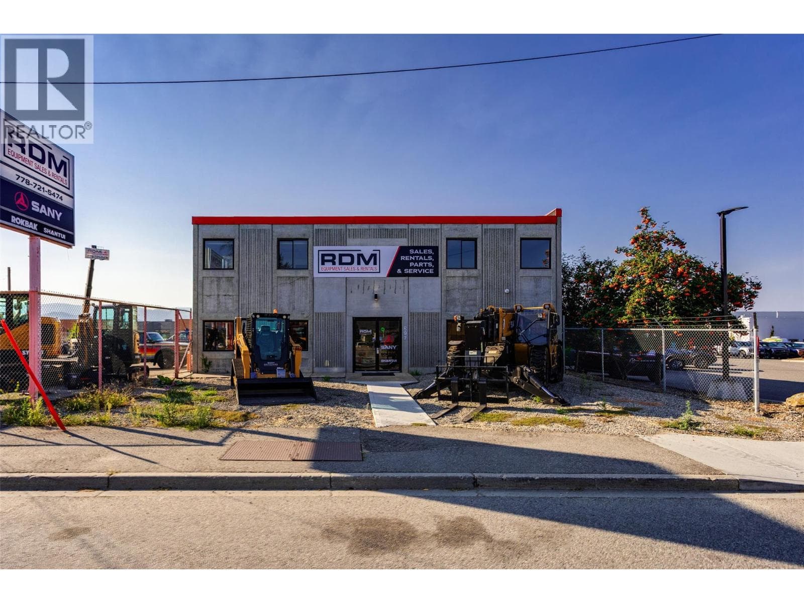 897 STREMEL ROAD in Highway 97