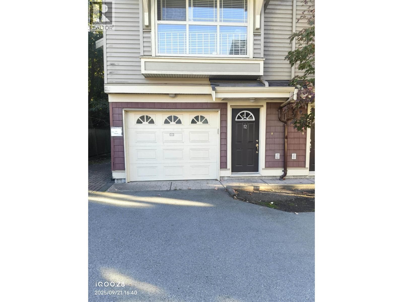 12 9000 GRANVILLE AVENUE in City Centre