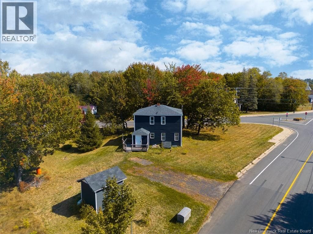 8 CENTENNIAL DRIVE in