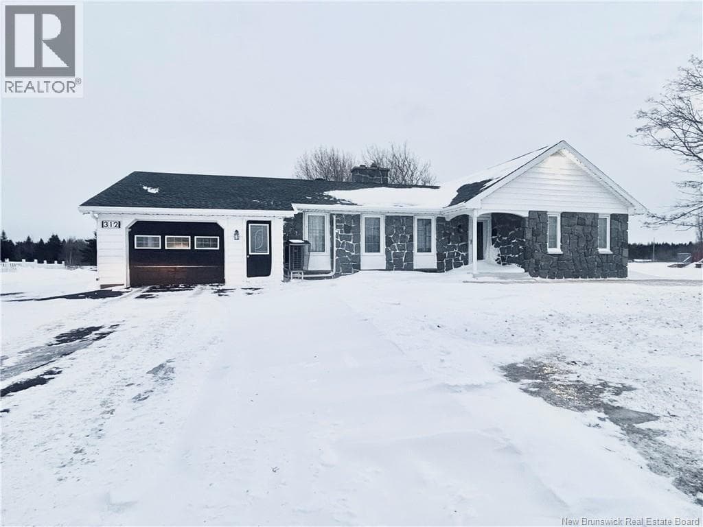 312 BOULEVARD ST-PIERRE in
