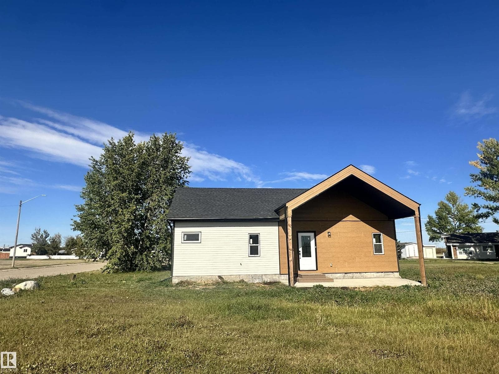 4743 47 STREET in