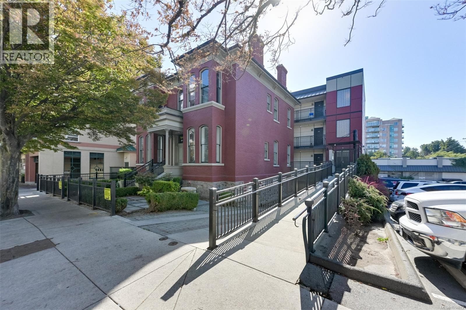 404 1007 JOHNSON STREET in Downtown